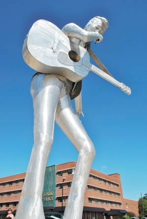18 Foot Tall Rock & Roll Sculpture in Sheffield Alabama